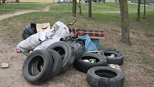 Vilniaus savivaldybė tvirtina, kad talkų metu surinktos &scaron;iuk&scaron;lės jau baigiamos i&scaron;vežti.