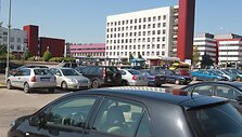 &Scaron;iuo metu aplink Santari&scaron;kių klinikas yra apie 1,5 tūkst. automobilių stovėjimo vietų.