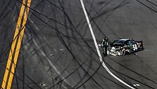 Avarijos &bdquo;Nascar&ldquo; lenktynių &bdquo;Daytona&ldquo; trasoje metu
