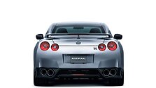 Atnaujintas &bdquo;Nissan GT-R&ldquo; bus dar greitesnis