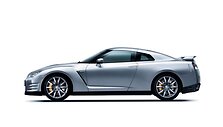 Atnaujintas &bdquo;Nissan GT-R&ldquo; bus dar greitesnis