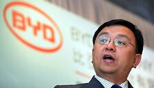 BYD pelnas krito 99 proc.