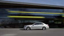 &bdquo;Mercedes-Benz E63 AMG&ldquo; su V8 biturbo varikliu