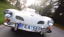 Eleganti&scaron;kas &bdquo;Volkswagen Karmann Ghia&ldquo; startuos klasikinių automobilių ralyje