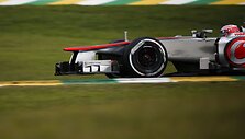 Lewisas Hamiltonas prie &bdquo;McLaren&ldquo; bolido vairo