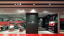 &bdquo;Nismo&ldquo; gamykla, kurioje gimsta sporti&scaron;ki &bdquo;Nissan&ldquo; automobiliai