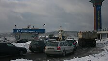 Pernai "Smiltynės perkėla", siekdama sumažinti transporto kam&scaron;čius prie keltų, dirbo be grafiko. Taip ketinama dirbti ir &scaron;iemet.