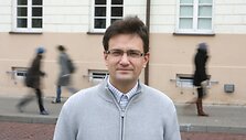 Filosofas M.Gutauskas sako, kad laiką mes sekame, matuojame, tačiau negalime jo pažinti kaip daikto.