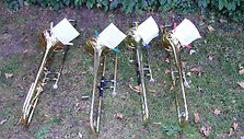 Trombonai