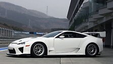 &bdquo;Lexus&ldquo; grįžta į 24 valandų lenktynes