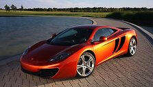 &bdquo;McLaren MP4-12C&ldquo; &ndash; į kovą prie&scaron; &bdquo;Ferrari&ldquo; ir &bdquo;Mercedes&ldquo;