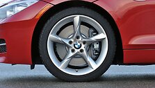 Priekiniais ratais varomas BMW taps realybe