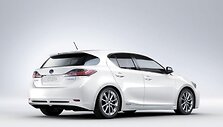 &bdquo;Lexus CT 200h&ldquo; &ndash; nutaikytas į &bdquo;Audi A3&ldquo;