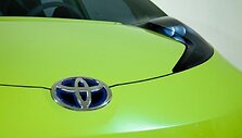 &bdquo;Toyota&ldquo; ruo&scaron;ia naują hibrido koncepciją