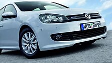 &bdquo;Volkswagen Golf BlueMotion&ldquo; &ndash; taupi koncepcija virs serijiniu modeliu