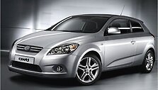 Atnaujintas &bdquo;Kia Cee&lsquo;d&ldquo; &ndash; plastinė operacija ir galingesnė &scaron;irdis
