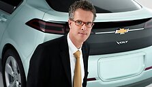&bdquo;Chevrolet Volt" - pakraunamas i&scaron; elektros lizdo