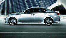 Pasirodė atnaujinto &bdquo;Lexus IS&ldquo; nuotraukos