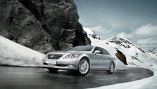 &bdquo;Lexus LS 460 AWD&rdquo; debiutuos Maskvoje
