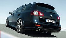 Nežymiai atnaujintas &bdquo;Volkswagen Passat R36&rdquo;