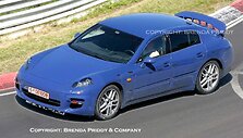&bdquo;Porsche&ldquo; ruo&scaron;ia hibridinę &bdquo;Panamera&ldquo;  versiją