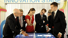 &Scaron;vedijos princesė Victoria ir princas Danielis &Scaron;anchajaus EXPO parodoje.