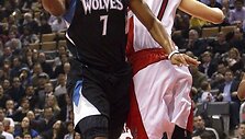 Derrickas Williamsas ir Andrea Bargnani