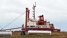 I&scaron; &bdquo;TK Bremen&ldquo; laivo nafta buvo pumpuojama į vilkikus.