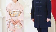 Japonijos ambasadorė Kazuko Shiraishi ir Lietuvos prezidentė Dalia Grybauskaitė