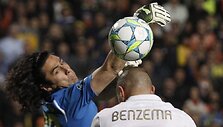 Dionisios Chiotis ir Karimas Benzema