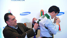 Arvydas Sabonis ir &bdquo;Samsung&ldquo; vadovas Baltijos &scaron;alyse Josephas Kimas