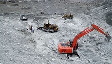 Pakistane lavina užgriuvo karinę stovyklą.