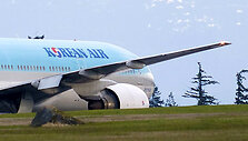 &bdquo;Korean Air&ldquo; lėktuvas Kanados karinėje bazėje