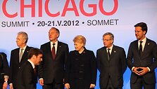 Lietuvos prezidentė Dalia Grybauskaitė (centre)