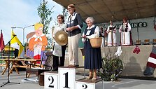 Kojinių mezgimo čempionato akimirka