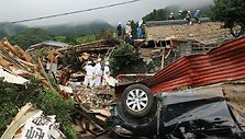 Purvo nuo&scaron;liaužos padariniai Japonijoje