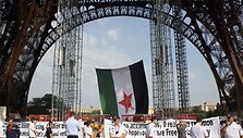 Sirijos demonstrantai Paryžiuje
