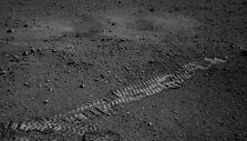 Marsaeigio &bdquo;Curiosity&ldquo; palikti padangų įspaudai 