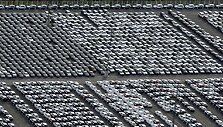 Eksportui paruo&scaron;ti nauji automobiliai