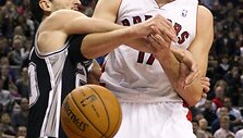 Manu Ginobili ir Jonas Valančiūnas