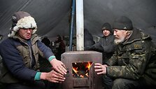 Vyrai &scaron;ildosi rankas