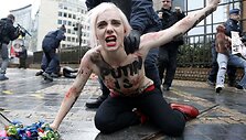 &bdquo;Femen&ldquo; aktyvisčių protestas Briuselyje