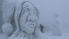 Sniego skulptūra