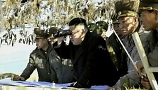 Kim Jong Uno vizitas netoli Pietų Korėjos salos