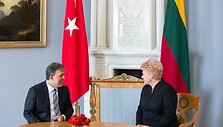 Turkijos prezidentas Abdullahas Gulu ir Lietuvos prezidentė Dalia Grybauskaitė