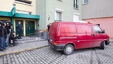 Stop juosta aptverta laiptinė, kurioje gyveno Vytautas &Scaron;apranauskas