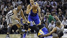 San Antonijaus &bdquo;Spurs&ldquo; ir &bdquo;Golden State Warriors&ldquo; rungtynių akimirka