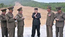 Kim Jong Unas prie statomo slidinėjimo kurorto