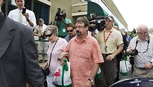 &bdquo;Powerball&ldquo; loterijos laimėtoja Gloria MacKenzie su sūnumi  Scottu