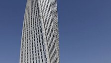 &bdquo;Cayan&ldquo; dangoraižis Dubajuje